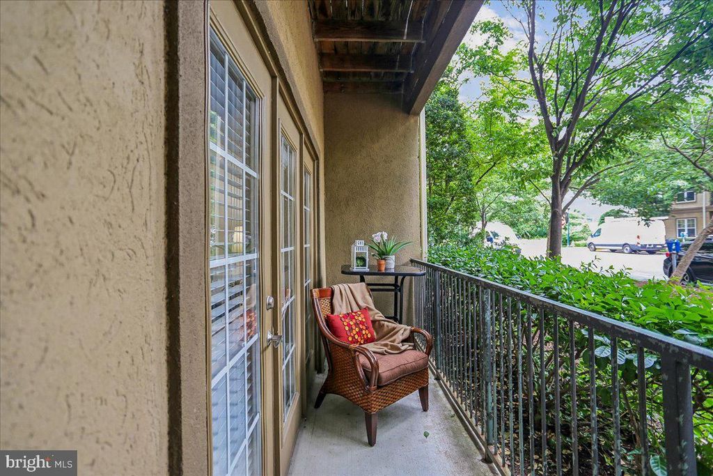 Image 28 of property listing at 11750 OLD GEORGETOWN #2136, North Bethesda, MD 20852
