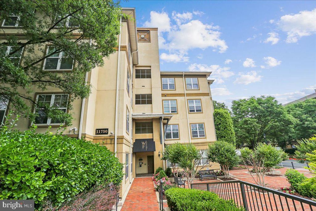Image 30 of property listing at 11750 OLD GEORGETOWN #2136, North Bethesda, MD 20852