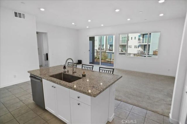 27410 N Merlin 205, Valencia, CA 91381