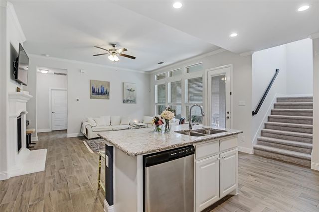 932 Parkside Drive, Argyle, TX 76226