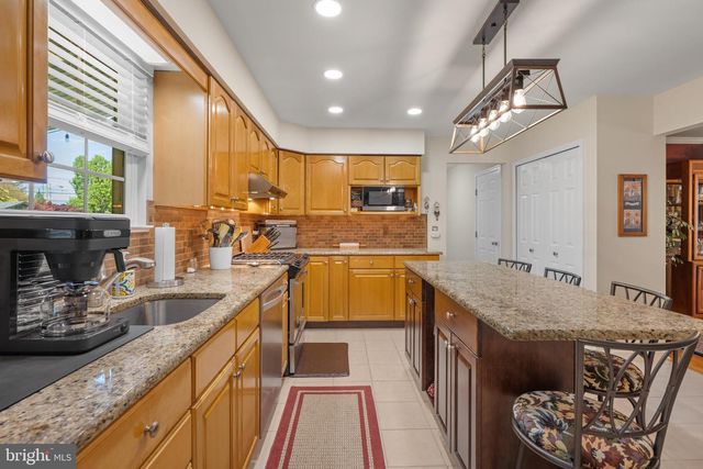 1404 WEATHERLY CT, West Deptford, NJ 08086