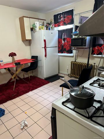 3643 Paulding Avenue, Bronx, NY 10469