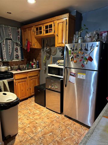 3643 Paulding Avenue, Bronx, NY 10469
