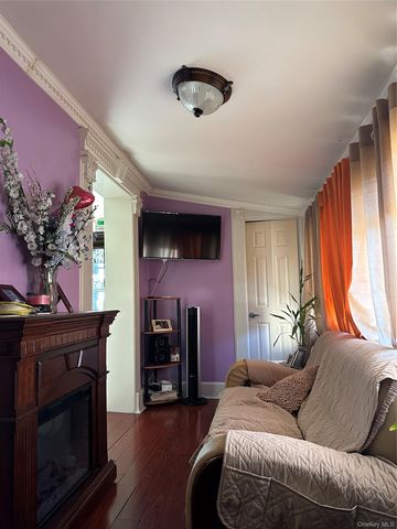 3643 Paulding Avenue, Bronx, NY 10469