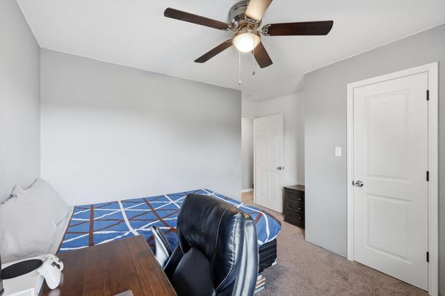2518 Gladstone Drive, Dallas, TX 75211