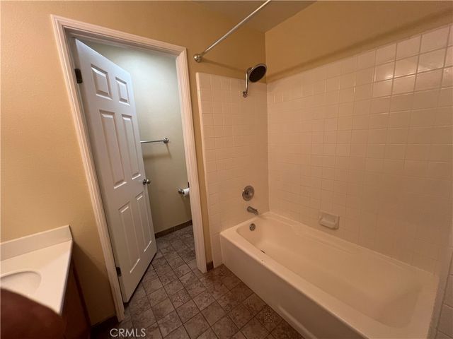 2664 La Morada, Rialto, CA 92377