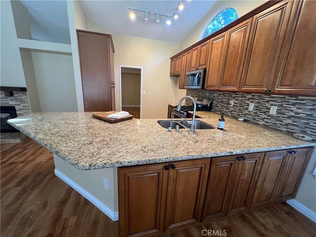 2664 La Morada, Rialto, CA 92377