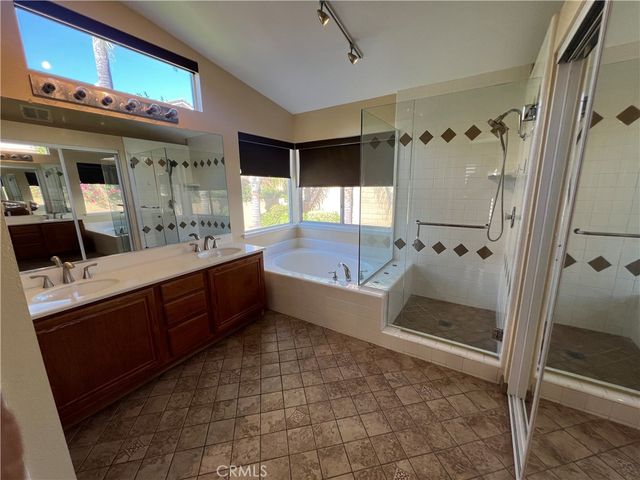 2664 La Morada, Rialto, CA 92377