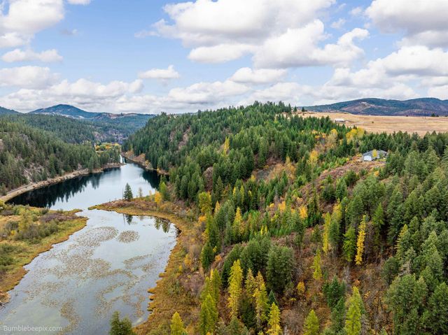 xx N Chain Lake Rd, Elk, WA 99009