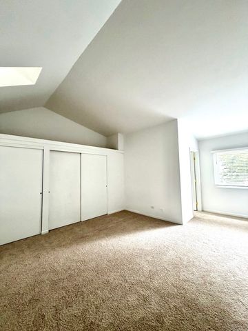 658 Rosner Drive, Roselle, IL 60172