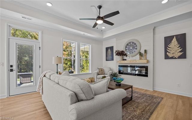 5227 Sunny Brook Court, Clemmons, NC 27012