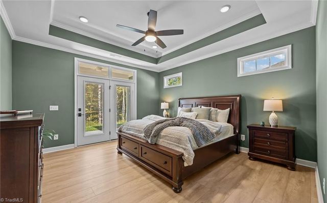 5227 Sunny Brook Court, Clemmons, NC 27012