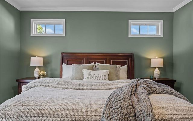 5227 Sunny Brook Court, Clemmons, NC 27012