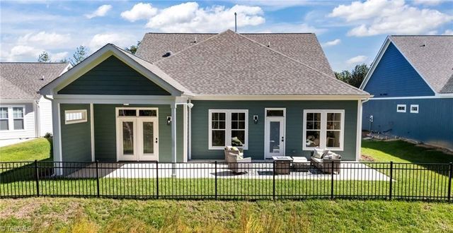 5227 Sunny Brook Court, Clemmons, NC 27012