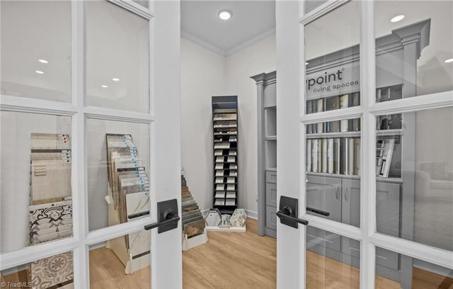 5227 Sunny Brook Court, Clemmons, NC 27012