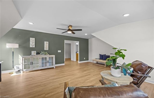 5227 Sunny Brook Court, Clemmons, NC 27012