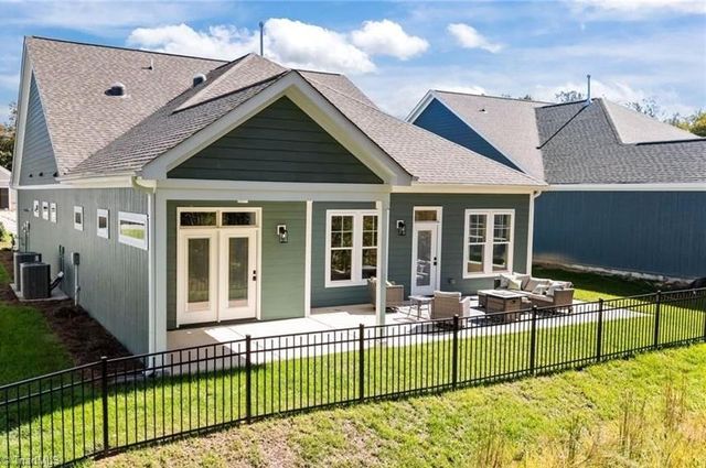 5227 Sunny Brook Court, Clemmons, NC 27012