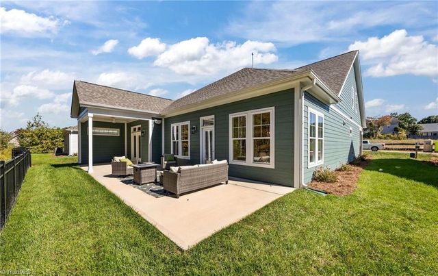 5227 Sunny Brook Court, Clemmons, NC 27012