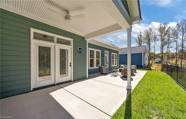 5227 Sunny Brook Court, Clemmons, NC 27012