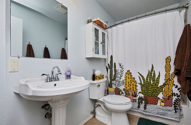501 Trowbridge Street, Des Moines, IA 50315