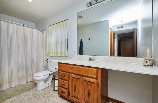 501 Trowbridge Street, Des Moines, IA 50315