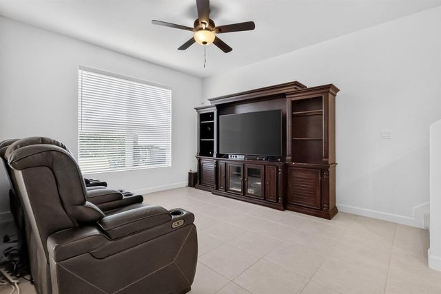 4168 Lagoon Shore Drive, Lake Worth, FL 33467