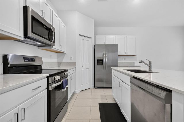 4168 Lagoon Shore Drive, Lake Worth, FL 33467