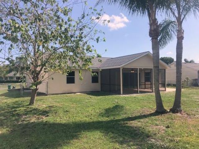 1942 SW Susset Lane, Port St Lucie, FL 34953