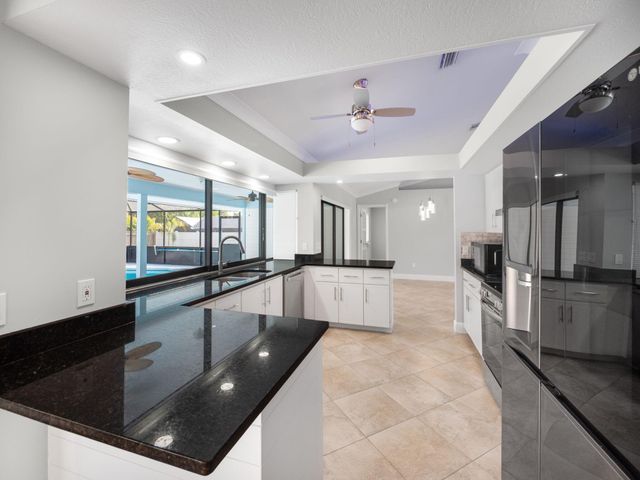 1409 SW Aachen Avenue, Port St Lucie, FL 34953