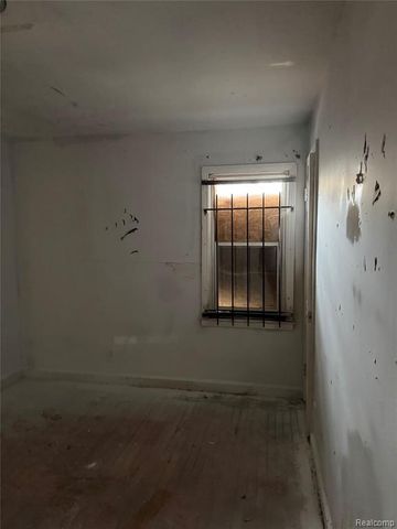 9109 Stahelin Avenue, Detroit, MI 48228