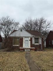 9109 Stahelin Avenue, Detroit, MI 48228