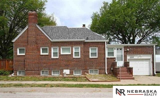 2000 N 32Nd Street, Lincoln, NE 68503