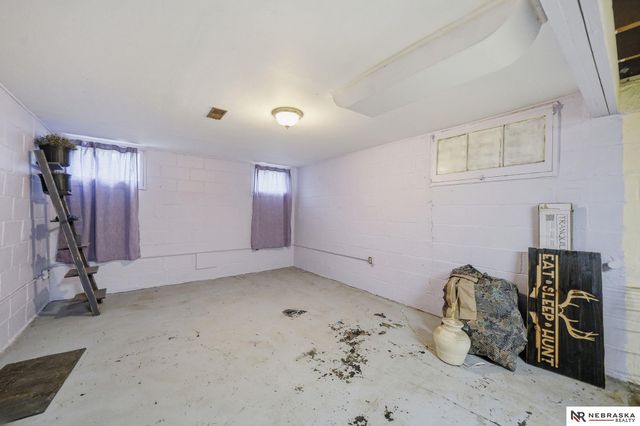 2000 N 32Nd Street, Lincoln, NE 68503