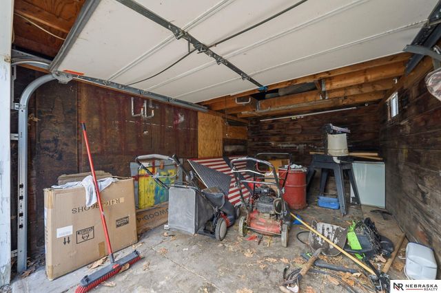 2000 N 32Nd Street, Lincoln, NE 68503