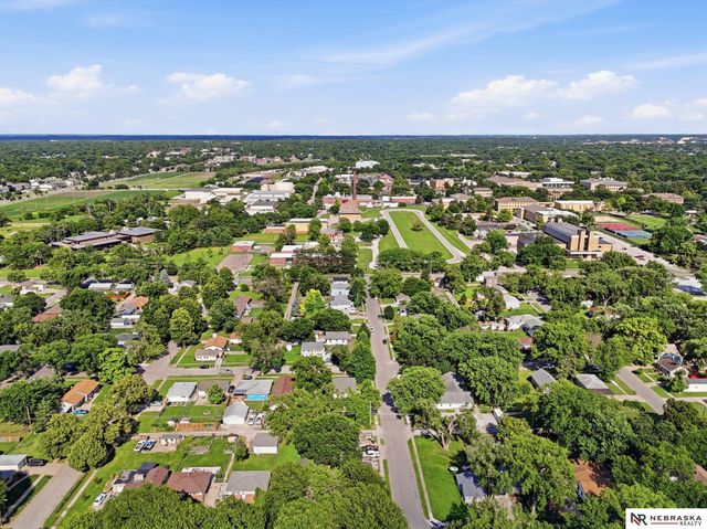 2000 N 32Nd Street, Lincoln, NE 68503