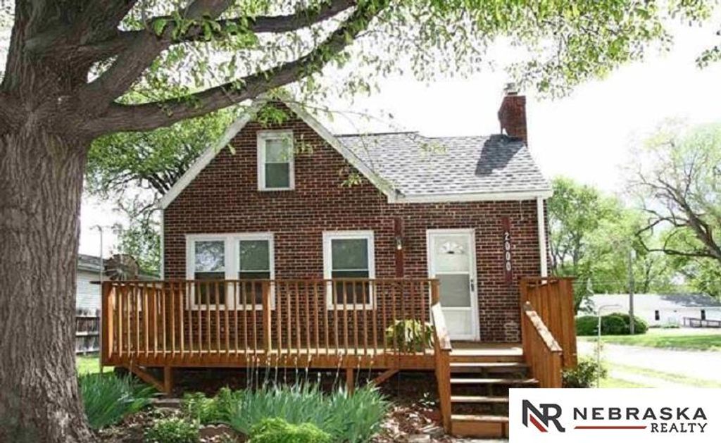 2000 N 32Nd Street, Lincoln, NE 68503