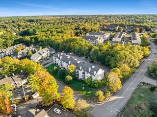 122 Tall Oaks Drive N, Weymouth, MA 02190