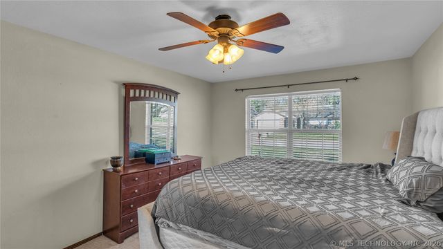 7005 S Birch Avenue, Broken Arrow, OK 74011