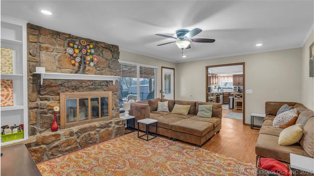 7005 S Birch Avenue, Broken Arrow, OK 74011