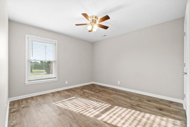 147 Darlene Dr Apt C, Clarksville, TN 37042