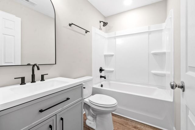 147 Darlene Dr Apt C, Clarksville, TN 37042