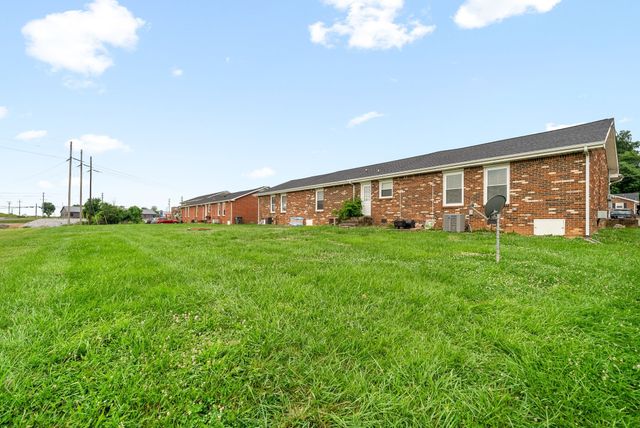 147 Darlene Dr Apt C, Clarksville, TN 37042