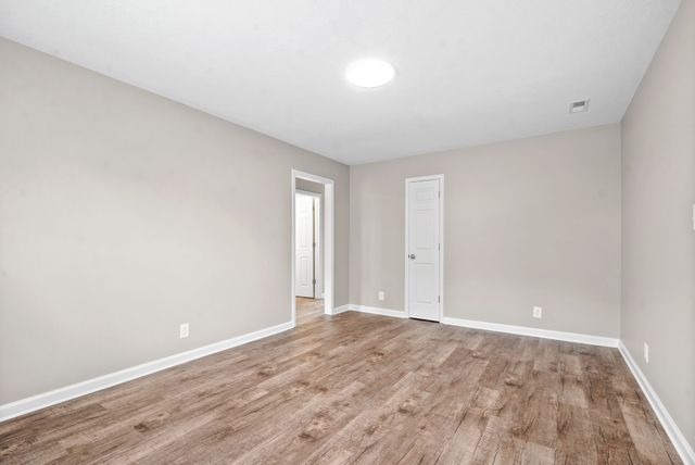 147 Darlene Dr Apt C, Clarksville, TN 37042