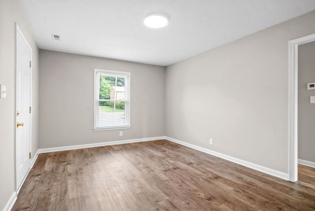 147 Darlene Dr Apt C, Clarksville, TN 37042