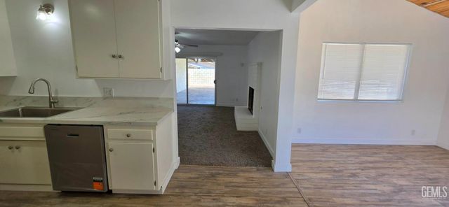 2622 Century Drive, Bakersfield, CA 93306