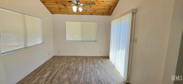 2622 Century Drive, Bakersfield, CA 93306