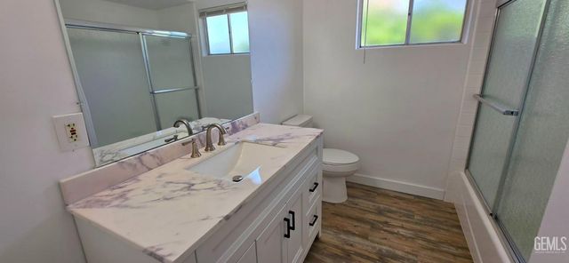 2622 Century Drive, Bakersfield, CA 93306