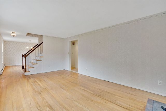 232 Eastwood Dr, Westfield, MA 01085
