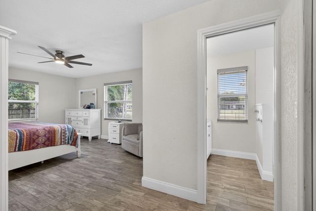 16087 E Pleasure Drive, The Acreage, FL 33470