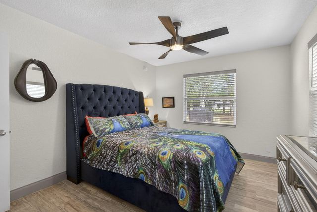 16087 E Pleasure Drive, The Acreage, FL 33470